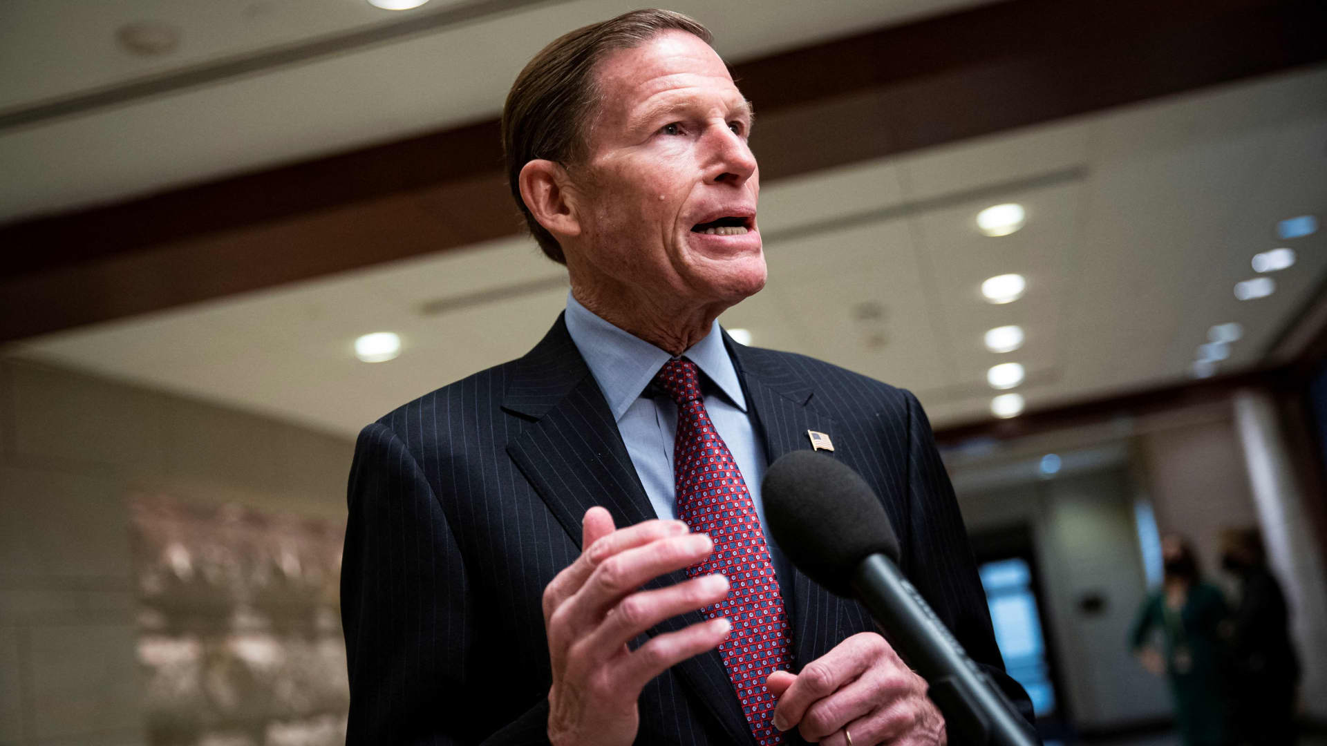 Sen. Blumenthal urges AI oversight as Trump admin