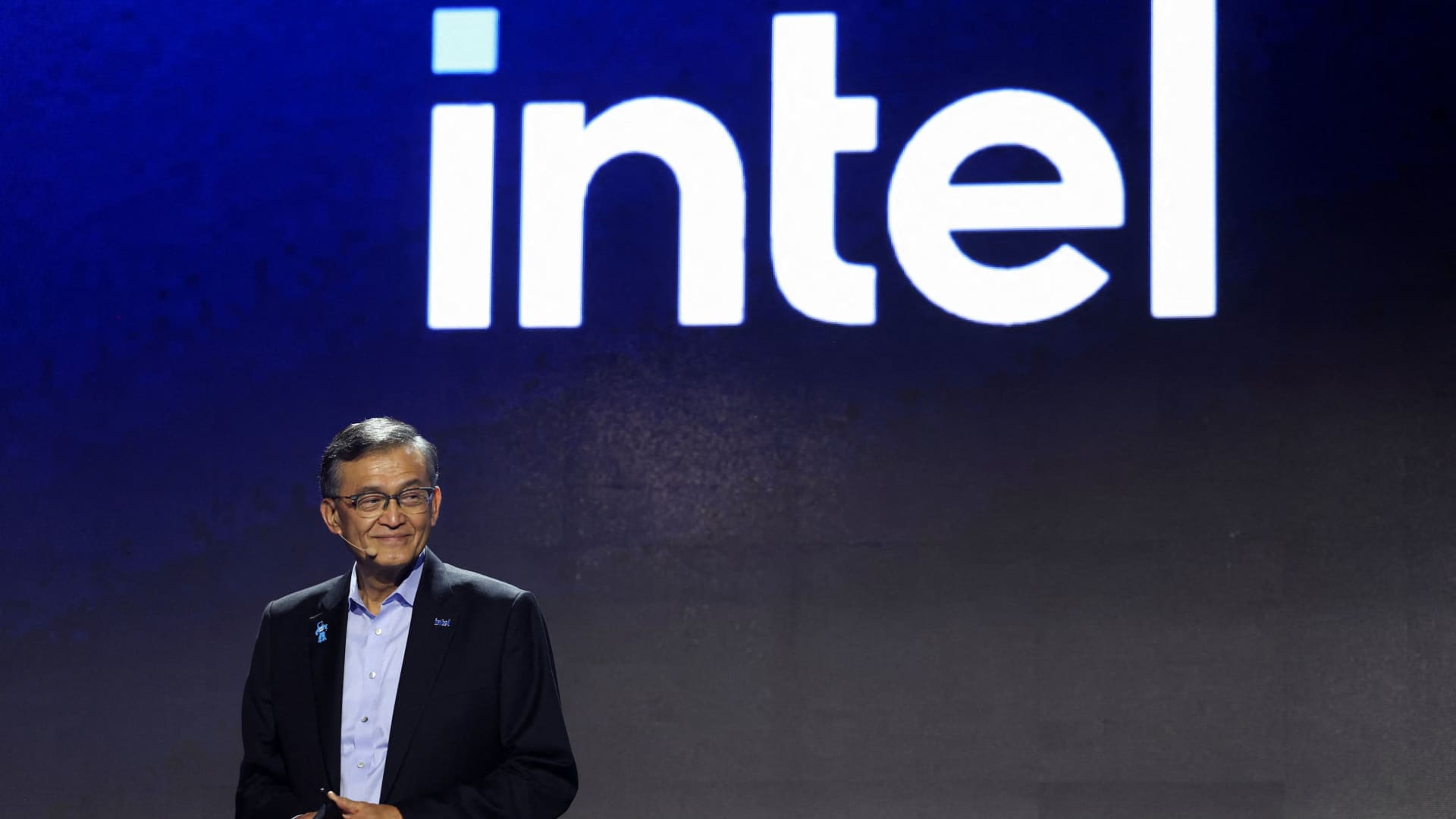 Intel, SK Hynix shares jump on U.S. manufacturing plans report