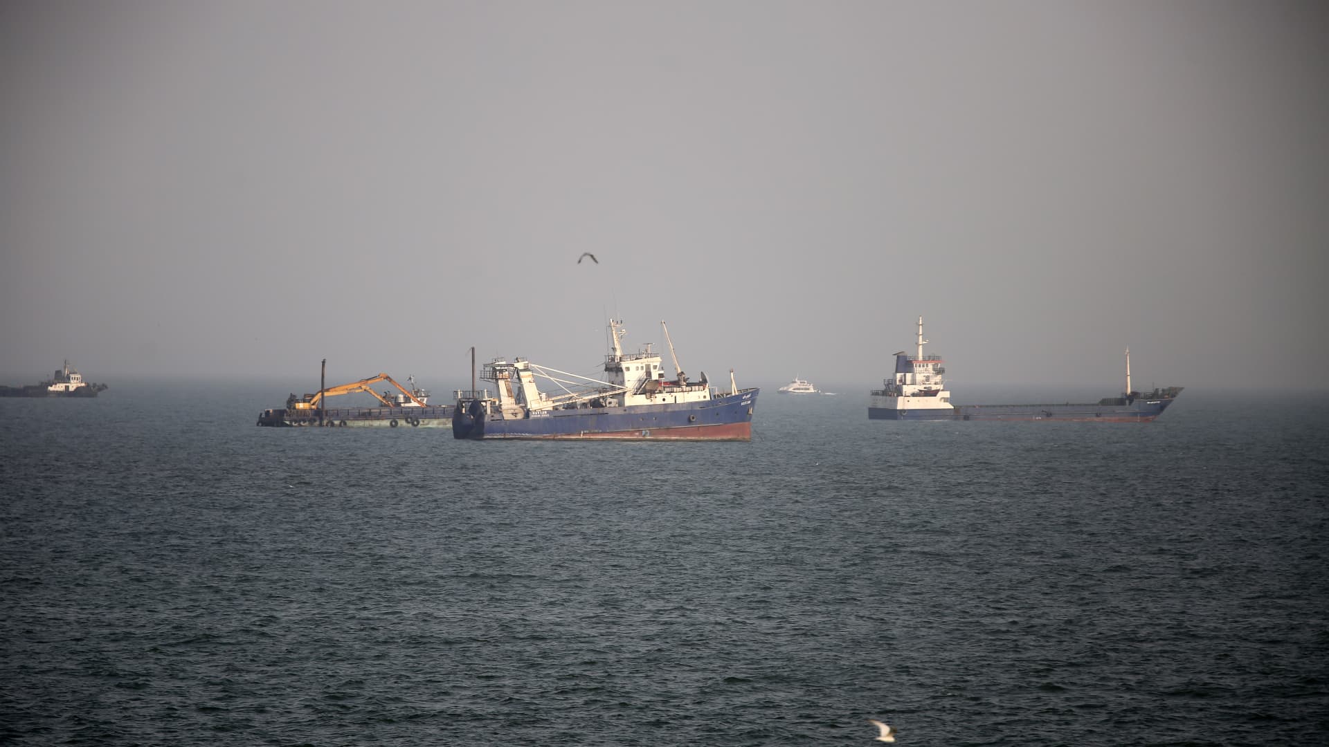 Oil prices today: brent, WTI slip