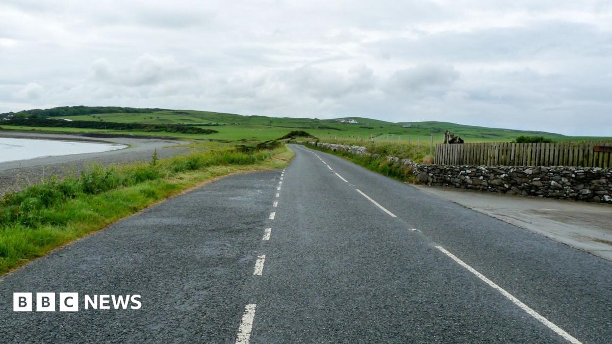 Lorry driver killed in crash on A716 near Drummore
