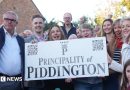 Piddington in Oxfordshire votes to leave UK over asylum plans