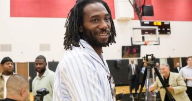 Raptors confirm extension for Kawhi Leonard