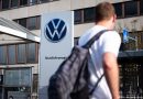 Germany news: Volkswagen ends collective wage agreements