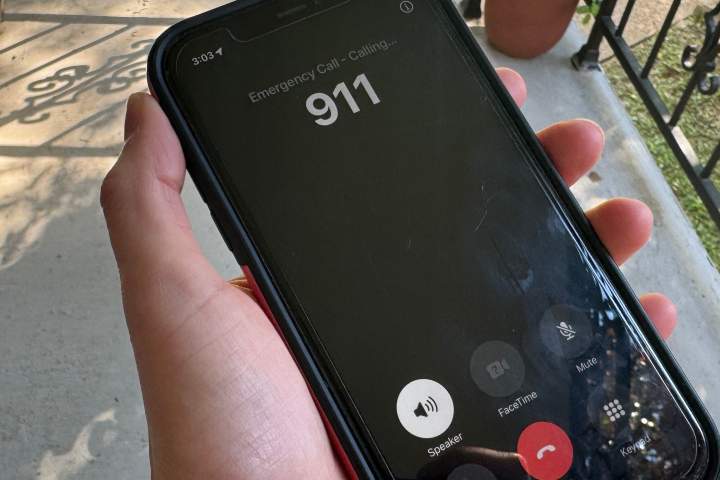 911 outage hits multiple Canadian police forces, service restored for some