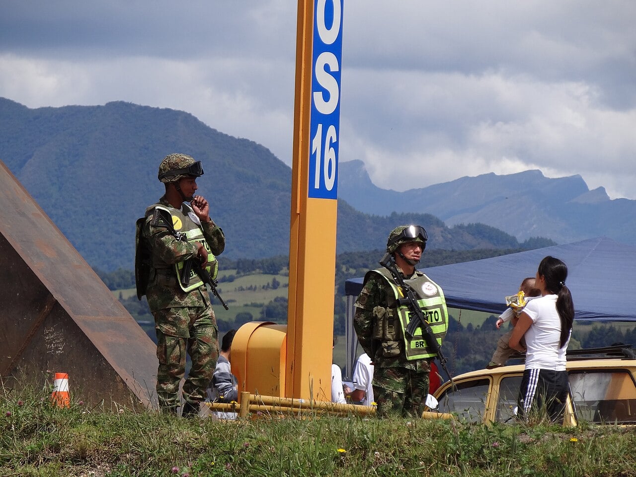 Colombia Court Lifts Air Strike Ban, Sets Rules on Minors