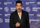 Lionel Richie pausing tour after undergoing heart procedure, rep says – National