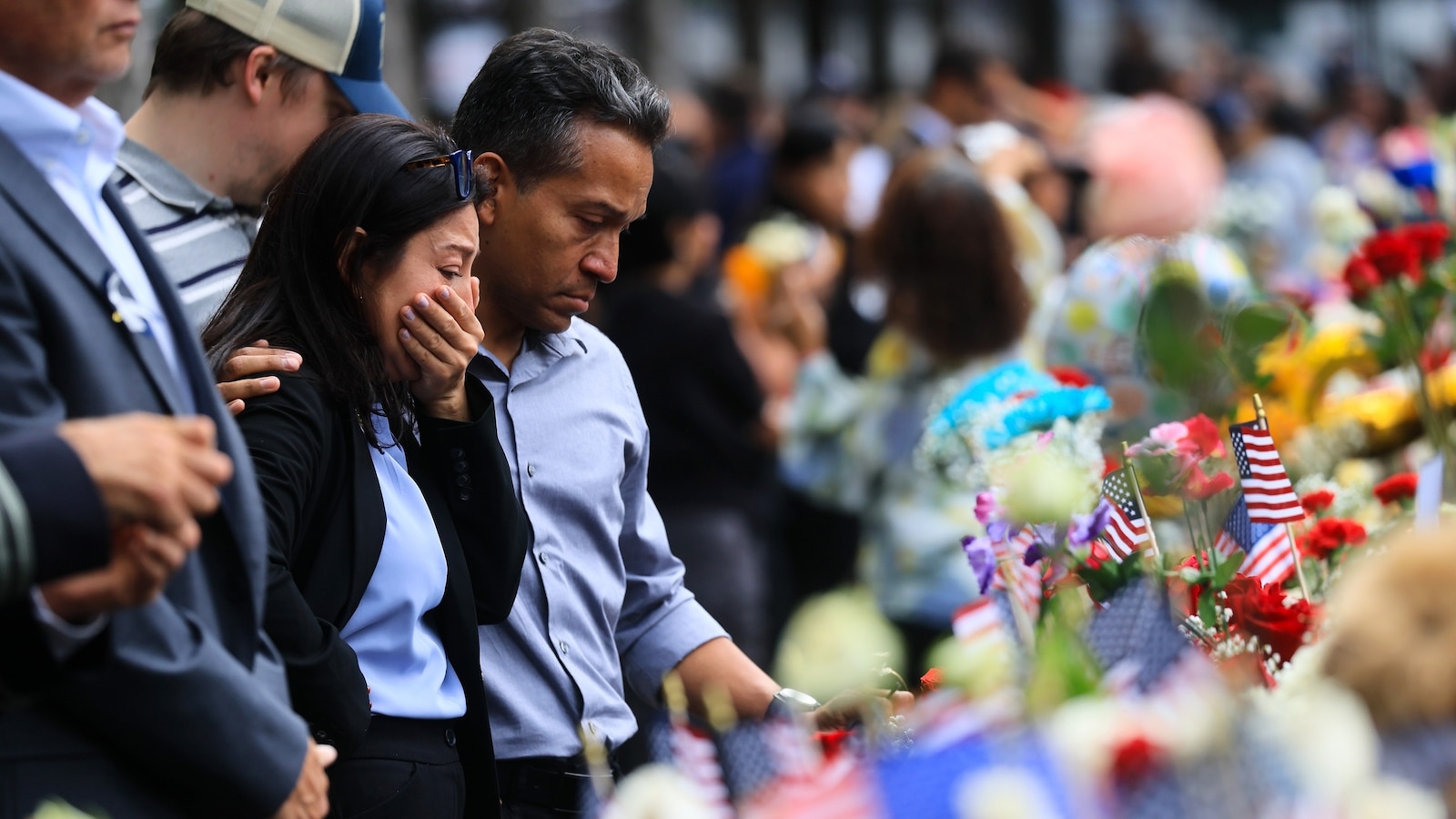 9/11 25th anniversary live updates: Families gather for ceremonies at World Trade Center, Pentagon, Shanksville