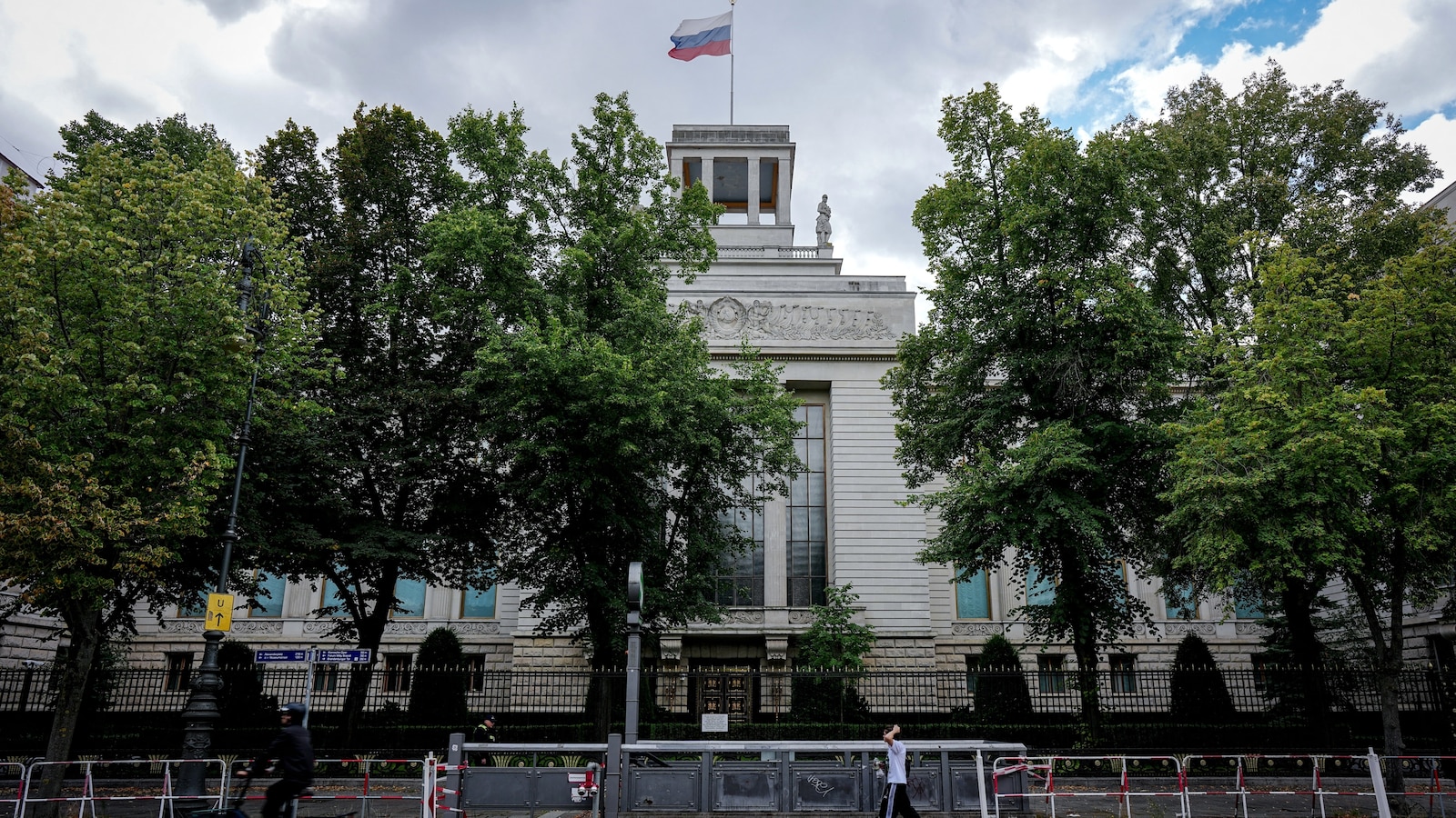 Prosecutors charge German-Ukrainian woman with aiding Russian intelligence