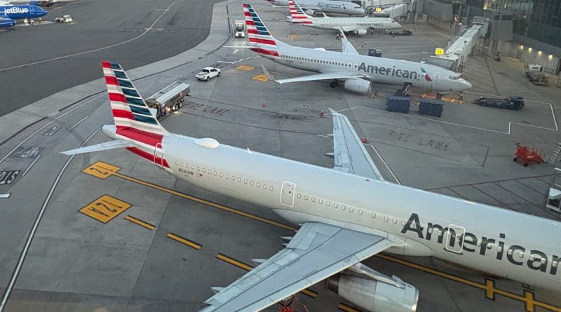 American starts letting customers mix cash and miles for tickets