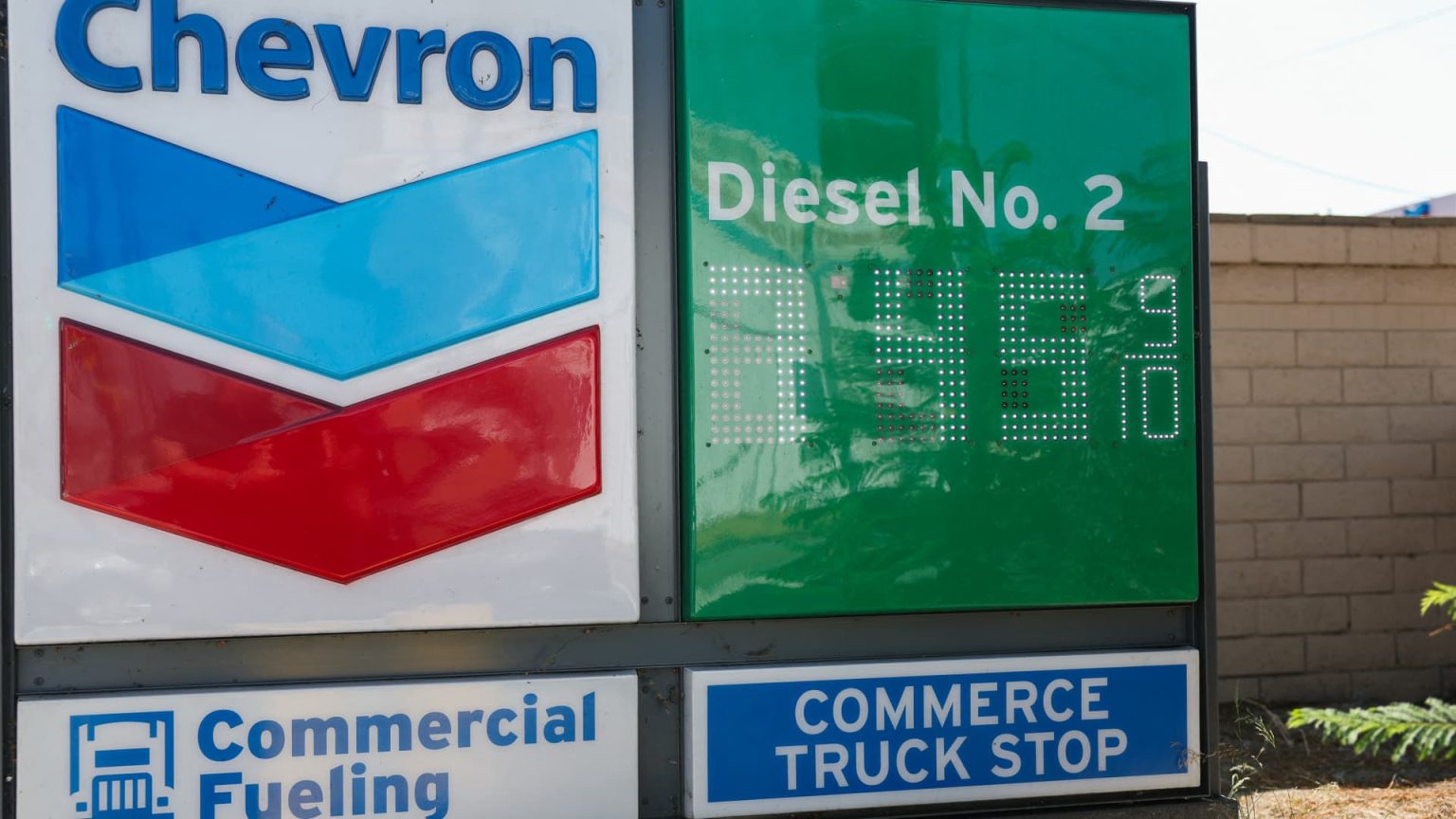Internet Risk Icon Chevron CEO warns against ‘unwise’ diesel export ban – World Online
