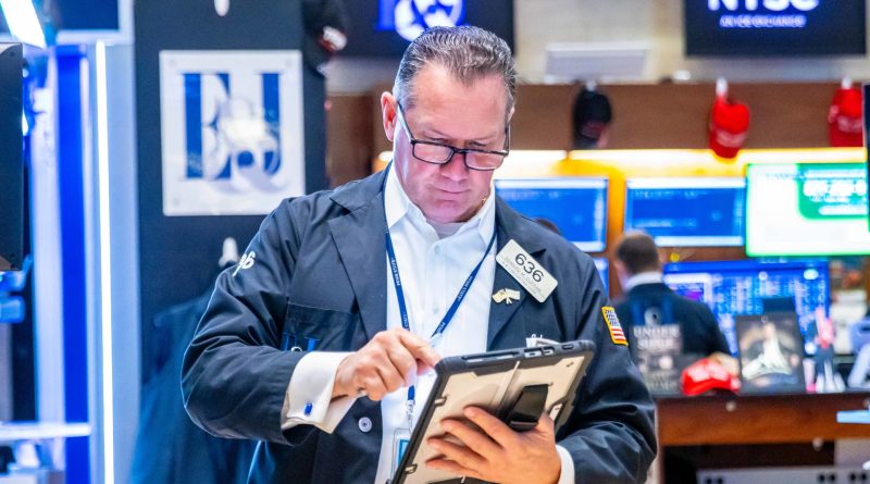Why investors are moving back into U.S. Treasurys