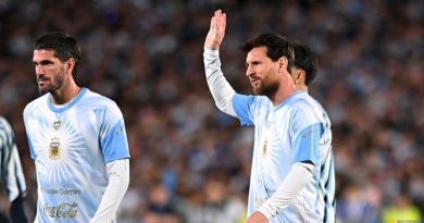 Teammates and fans bid emotional farewell to Messi ahead of Argentina finale