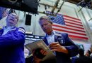 Global tech rout loses steam