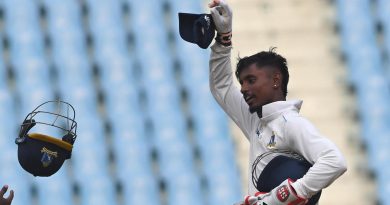Ranji Trophy LIVE score today: Hamstring concern for Ayush Mhatre; Hyderabad inches closer to innings victory