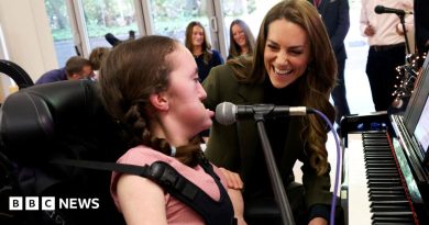 Catherine returns to Ipswich hospice to meet children