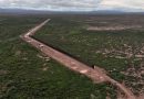 Trump asks Supreme Court to resume Texas border wall