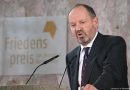 Rights lawyer Sands awarded peace prize