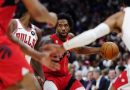 Leonard helps Raptors rout Bulls 135-92