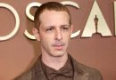 Jeremy Strong Defends His Method Acting