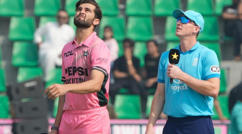 Pakistan vs England, tri-series LIVE score: ENG rocked early, Afridi strikes twice