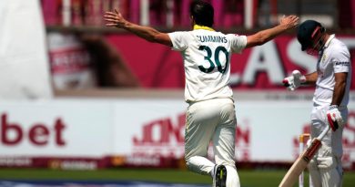 SA vs AUS, 1st Test: Cummins helps Australia take control as visiting side leads by 139 runs on Day 1