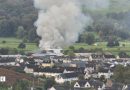 Calonnau perchnogion ffatri ym Machynlleth ‘wedi torri’ yn dilyn tân