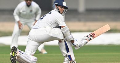 Wasim Jaffer urges Yashasvi Jaiswal to focus on batting, questions wicket-keeping move