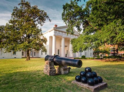 Old State House Museum employee quits over racist comments about slavery