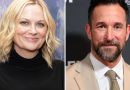 Amy Poehler Tells Noah Wyle ‘The Pitt’ Needs More Romance
