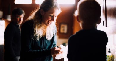 Elizabeth Holmes movie ‘You Can See Everything’ now a hit in theaters too